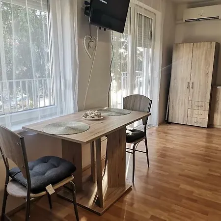 Relax Apartman Gunarasfurdo * Dombóvár