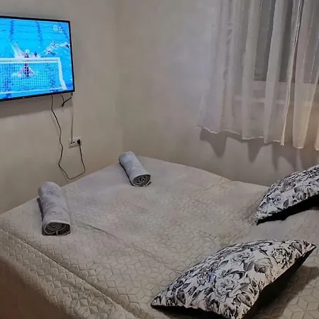 Relax Apartman Gunarasfurdo *