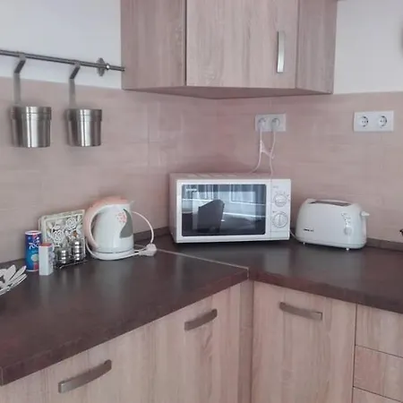 Relax Apartman Gunarasfurdo 아파트 Dombóvár